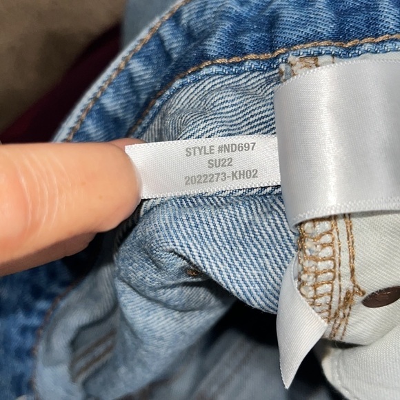 Madewell Relaxed Denim Shorts Renfield Wash Destructed Edition 27 - Picture 9 of 10